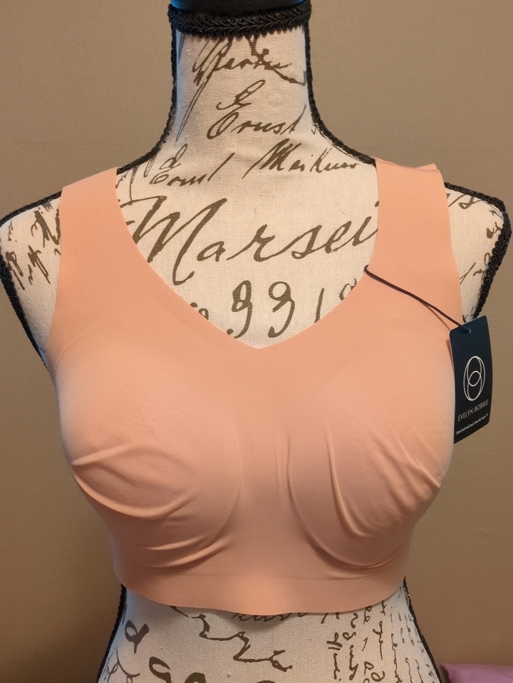 Evelyn & Bobbie Nude Medium Full Support Seamless Wireless Bra